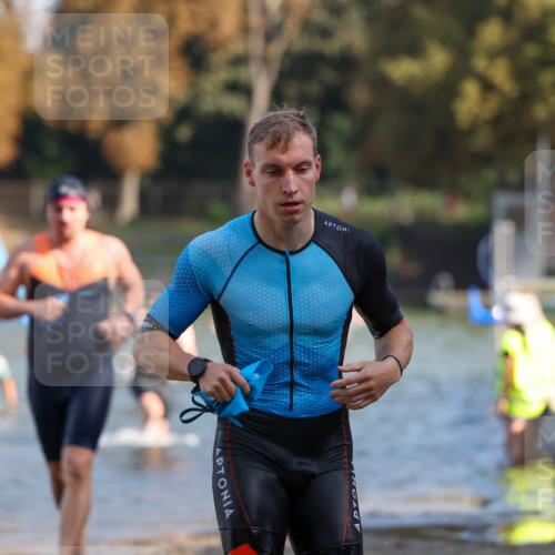 08.09.2024 - Stadtparktriathlon Michael Strokosch http://msf.ph/oto/7030570 08.09.2024 10:51:30 Schwimmen 493, 499, 519, 535, 557 meine-sportfotos.de