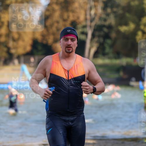 08.09.2024 - Stadtparktriathlon Michael Strokosch http://msf.ph/oto/7030581 08.09.2024 10:51:33 Schwimmen 493, 499, 519 meine-sportfotos.de