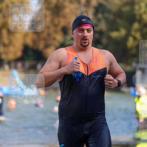 08.09.2024 - Stadtparktriathlon Michael Strokosch http://msf.ph/oto/7030586 08.09.2024 10:51:33 Schwimmen 493, 499, 519 meine-sportfotos.de
