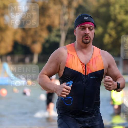 08.09.2024 - Stadtparktriathlon Michael Strokosch http://msf.ph/oto/7030587 08.09.2024 10:51:33 Schwimmen 493, 499, 519 meine-sportfotos.de