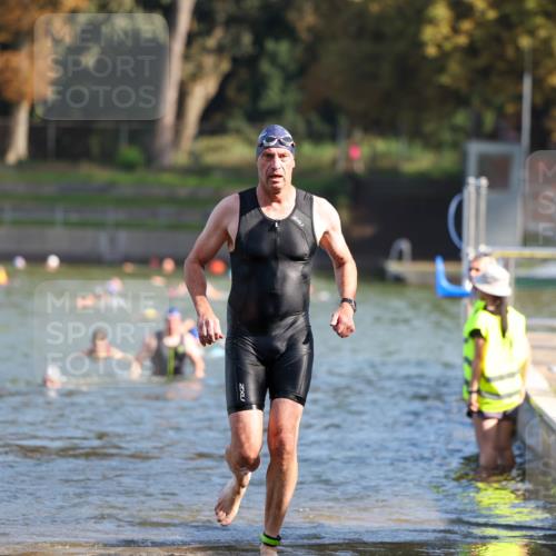 08.09.2024 - Stadtparktriathlon Michael Strokosch http://msf.ph/oto/7030590 08.09.2024 10:51:37 Schwimmen 493, 499 meine-sportfotos.de