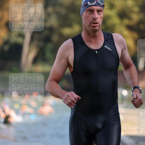 08.09.2024 - Stadtparktriathlon Michael Strokosch http://msf.ph/oto/7030621 08.09.2024 10:51:41 Schwimmen 465, 493, 499, 512, 546 meine-sportfotos.de