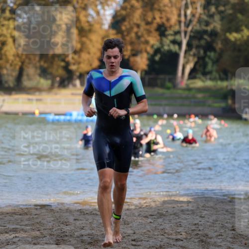 08.09.2024 - Stadtparktriathlon Michael Strokosch http://msf.ph/oto/7030627 08.09.2024 10:51:43 Schwimmen 465, 493, 499, 512, 546 meine-sportfotos.de