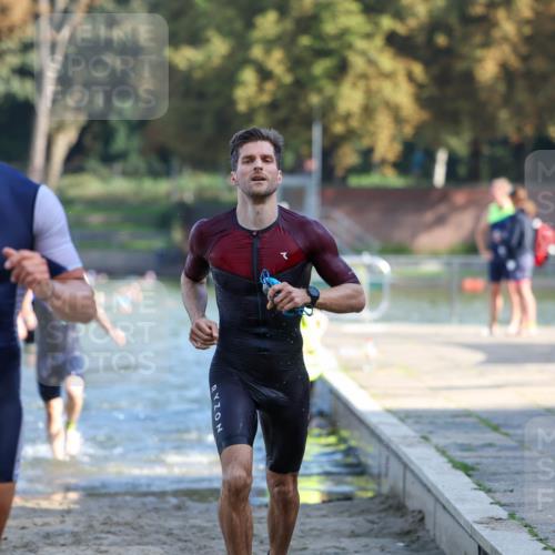 08.09.2024 - Stadtparktriathlon Michael Strokosch http://msf.ph/oto/7030679 08.09.2024 10:51:59 Schwimmen 464, 472, 483, 516, 550 meine-sportfotos.de
