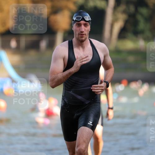 08.09.2024 - Stadtparktriathlon Michael Strokosch http://msf.ph/oto/7030796 08.09.2024 10:52:28 Schwimmen 504, 533 meine-sportfotos.de