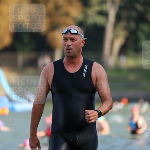 08.09.2024 - Stadtparktriathlon Michael Strokosch http://msf.ph/oto/7030813 08.09.2024 10:52:32 Schwimmen 533, 559 meine-sportfotos.de