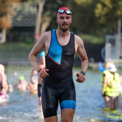 08.09.2024 - Stadtparktriathlon Michael Strokosch http://msf.ph/oto/7030880 08.09.2024 10:52:49 Schwimmen 470, 473, 481, 492, 514, 515, 534, 545 meine-sportfotos.de