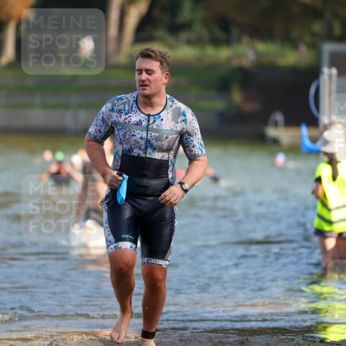 08.09.2024 - Stadtparktriathlon Michael Strokosch http://msf.ph/oto/7031035 08.09.2024 10:53:19 Schwimmen 487, 501, 524 meine-sportfotos.de