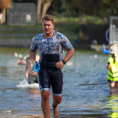 08.09.2024 - Stadtparktriathlon Michael Strokosch http://msf.ph/oto/7031037 08.09.2024 10:53:20 Schwimmen 487, 501, 524 meine-sportfotos.de