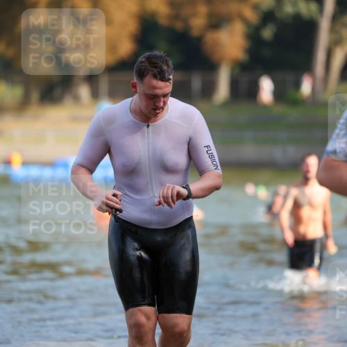 08.09.2024 - Stadtparktriathlon Michael Strokosch http://msf.ph/oto/7031044 08.09.2024 10:53:21 Schwimmen 487, 501, 524 meine-sportfotos.de