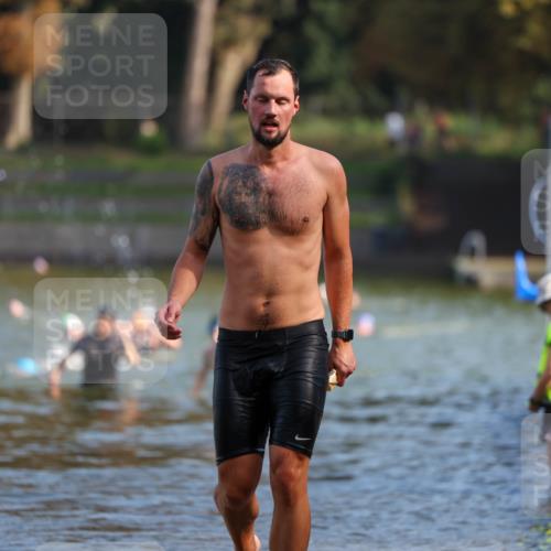 08.09.2024 - Stadtparktriathlon Michael Strokosch http://msf.ph/oto/7031063 08.09.2024 10:53:28 Schwimmen 498, 501 meine-sportfotos.de