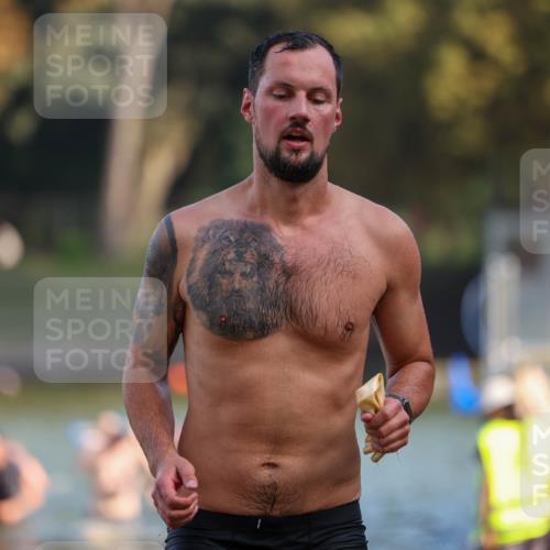08.09.2024 - Stadtparktriathlon Michael Strokosch http://msf.ph/oto/7031085 08.09.2024 10:53:31 Schwimmen 498, 501 meine-sportfotos.de