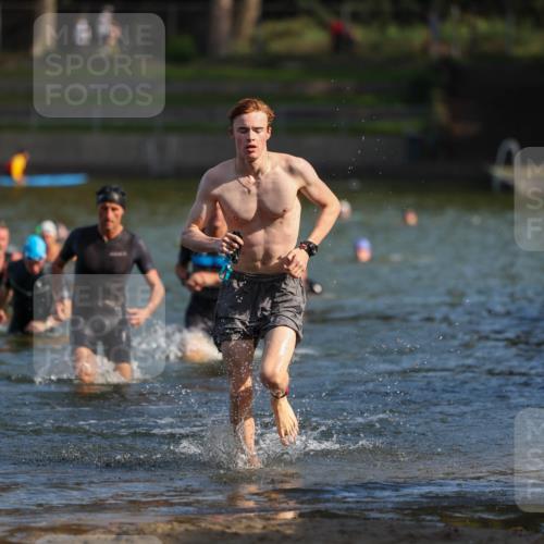 08.09.2024 - Stadtparktriathlon Michael Strokosch http://msf.ph/oto/7031096 08.09.2024 10:53:39 Schwimmen 475, 495, 498, 547, 554 meine-sportfotos.de