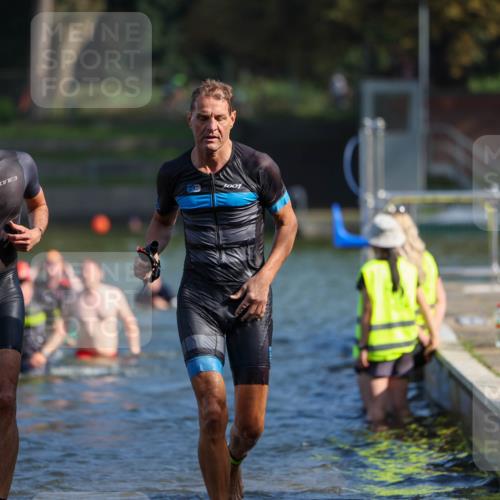 08.09.2024 - Stadtparktriathlon Michael Strokosch http://msf.ph/oto/7031136 08.09.2024 10:53:45 Schwimmen 475, 494, 495, 541, 544, 547, 554 meine-sportfotos.de