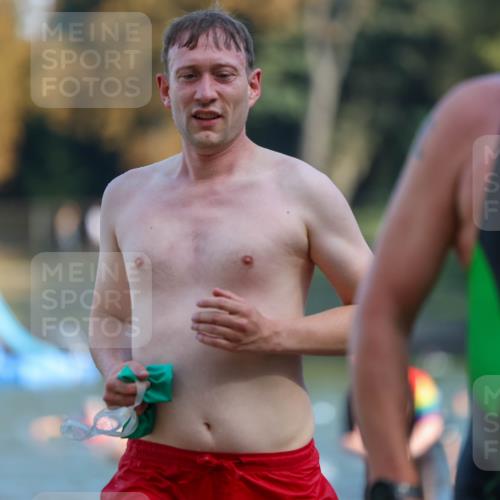 08.09.2024 - Stadtparktriathlon Michael Strokosch http://msf.ph/oto/7031218 08.09.2024 10:53:59 Schwimmen 490, 494, 541, 542, 544 meine-sportfotos.de