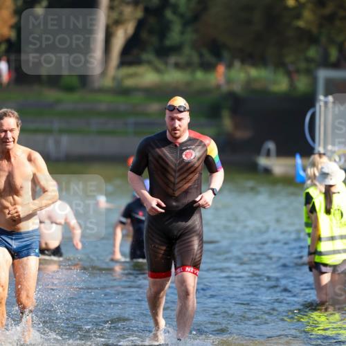 08.09.2024 - Stadtparktriathlon Michael Strokosch http://msf.ph/oto/7031223 08.09.2024 10:54:02 Schwimmen 463, 490, 542, 562 meine-sportfotos.de