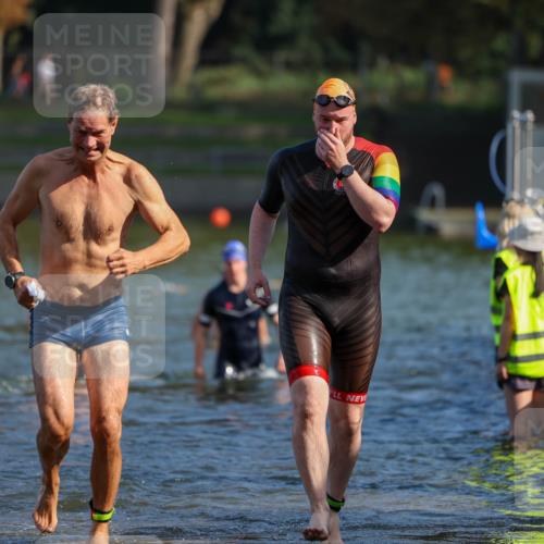 08.09.2024 - Stadtparktriathlon Michael Strokosch http://msf.ph/oto/7031230 08.09.2024 10:54:03 Schwimmen 463, 490, 506, 542, 562 meine-sportfotos.de