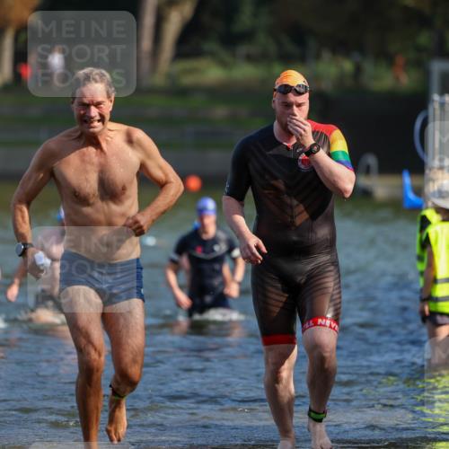 08.09.2024 - Stadtparktriathlon Michael Strokosch http://msf.ph/oto/7031232 08.09.2024 10:54:04 Schwimmen 463, 490, 506, 542, 562 meine-sportfotos.de
