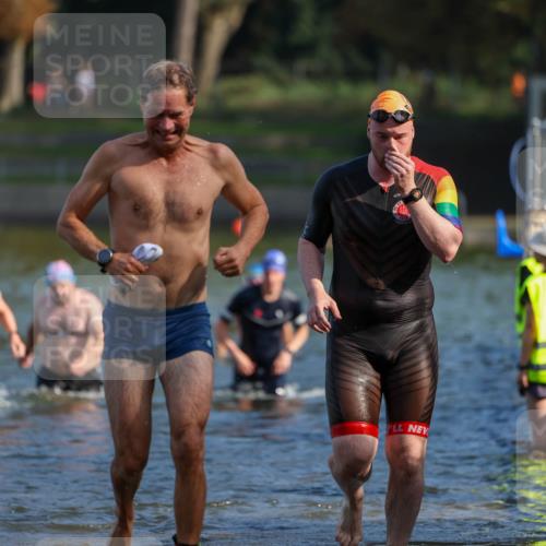 08.09.2024 - Stadtparktriathlon Michael Strokosch http://msf.ph/oto/7031234 08.09.2024 10:54:04 Schwimmen 463, 490, 506, 542, 562 meine-sportfotos.de