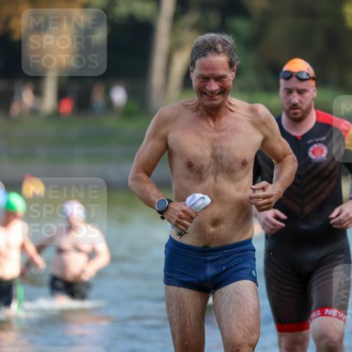 08.09.2024 - Stadtparktriathlon Michael Strokosch http://msf.ph/oto/7031242 08.09.2024 10:54:05 Schwimmen 463, 490, 506, 542, 562 meine-sportfotos.de