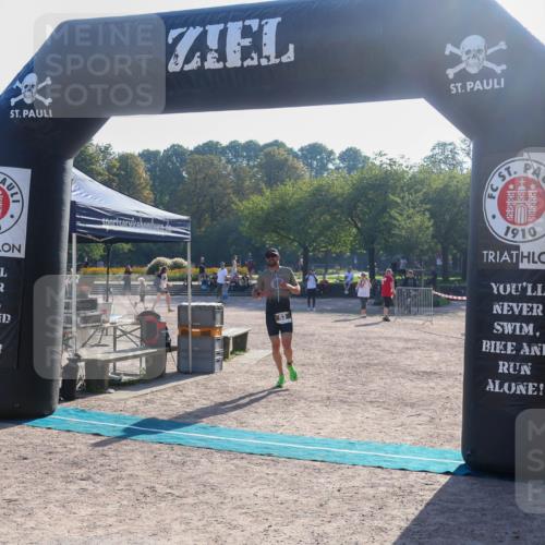 08.09.2024 - Stadtparktriathlon Luisa Fischer http://msf.ph/oto/7031294 08.09.2024 09:31:09 Ziel 53 meine-sportfotos.de