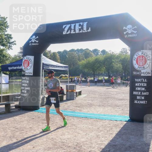 08.09.2024 - Stadtparktriathlon Luisa Fischer http://msf.ph/oto/7031308 08.09.2024 09:31:12 Ziel 53 meine-sportfotos.de