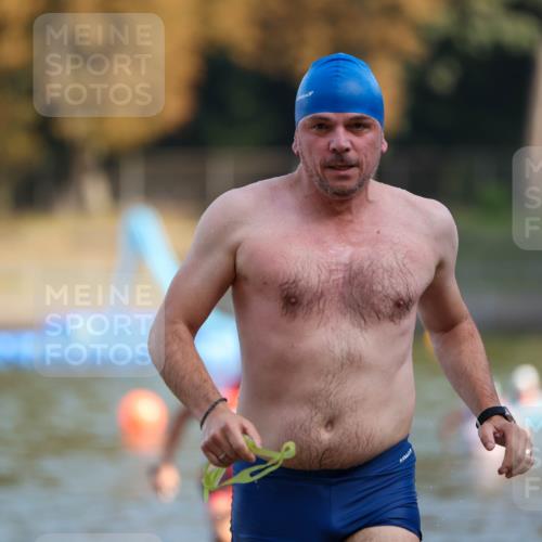 08.09.2024 - Stadtparktriathlon Michael Strokosch http://msf.ph/oto/7031320 08.09.2024 10:54:21 Schwimmen 527, 529 meine-sportfotos.de