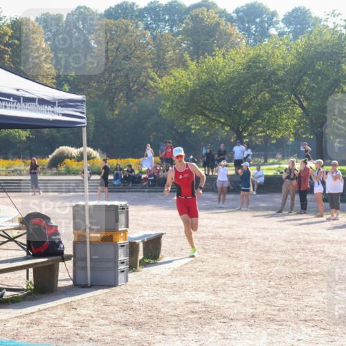 08.09.2024 - Stadtparktriathlon Luisa Fischer http://msf.ph/oto/7031332 08.09.2024 09:34:13 Ziel 13 meine-sportfotos.de