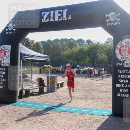 08.09.2024 - Stadtparktriathlon Luisa Fischer http://msf.ph/oto/7031340 08.09.2024 09:34:14 Ziel 13 meine-sportfotos.de