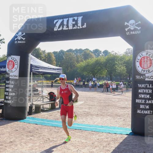08.09.2024 - Stadtparktriathlon Luisa Fischer http://msf.ph/oto/7031344 08.09.2024 09:34:15 Ziel 13 meine-sportfotos.de