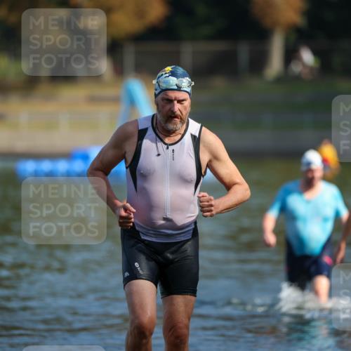 08.09.2024 - Stadtparktriathlon Michael Strokosch http://msf.ph/oto/7031366 08.09.2024 10:54:41 Schwimmen 468, 469, 478 meine-sportfotos.de