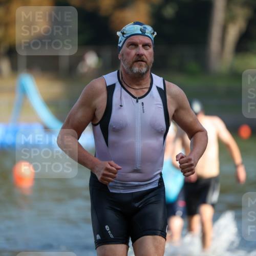 08.09.2024 - Stadtparktriathlon Michael Strokosch http://msf.ph/oto/7031375 08.09.2024 10:54:43 Schwimmen 468, 469, 478 meine-sportfotos.de