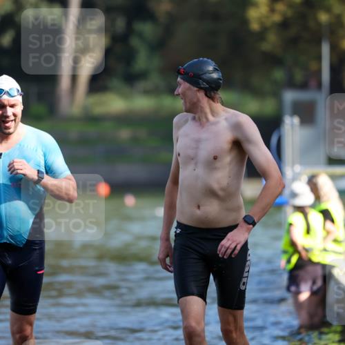 08.09.2024 - Stadtparktriathlon Michael Strokosch http://msf.ph/oto/7031394 08.09.2024 10:54:47 Schwimmen 469, 478 meine-sportfotos.de