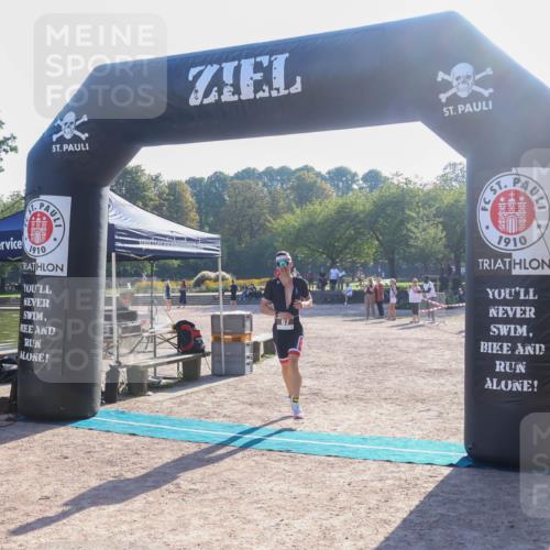 08.09.2024 - Stadtparktriathlon Luisa Fischer http://msf.ph/oto/7031397 08.09.2024 09:35:13 Ziel 87 meine-sportfotos.de