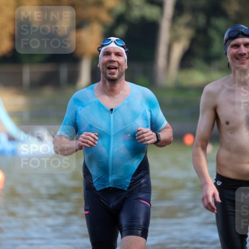 08.09.2024 - Stadtparktriathlon Michael Strokosch http://msf.ph/oto/7031399 08.09.2024 10:54:48 Schwimmen 469, 478 meine-sportfotos.de