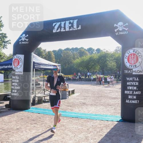08.09.2024 - Stadtparktriathlon Luisa Fischer http://msf.ph/oto/7031400 08.09.2024 09:35:13 Ziel 87 meine-sportfotos.de