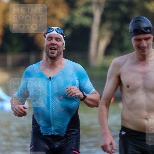 08.09.2024 - Stadtparktriathlon Michael Strokosch http://msf.ph/oto/7031403 08.09.2024 10:54:49 Schwimmen 469, 478 meine-sportfotos.de
