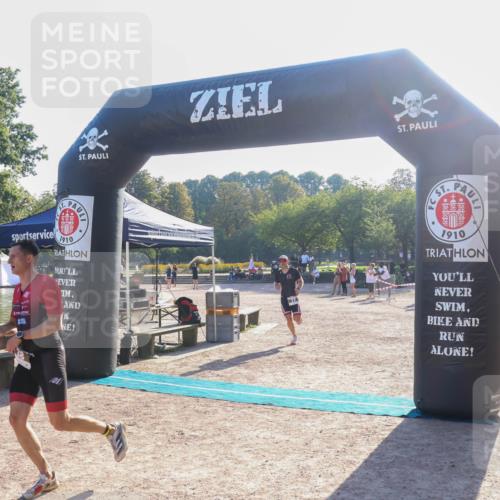 08.09.2024 - Stadtparktriathlon Luisa Fischer http://msf.ph/oto/7031429 08.09.2024 09:36:19 Ziel 7, 17, 38 meine-sportfotos.de