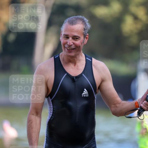 08.09.2024 - Stadtparktriathlon Michael Strokosch http://msf.ph/oto/7031436 08.09.2024 10:56:08 Schwimmen 484 meine-sportfotos.de