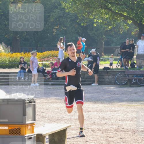 08.09.2024 - Stadtparktriathlon Luisa Fischer http://msf.ph/oto/7031447 08.09.2024 09:36:38 Ziel 86 meine-sportfotos.de