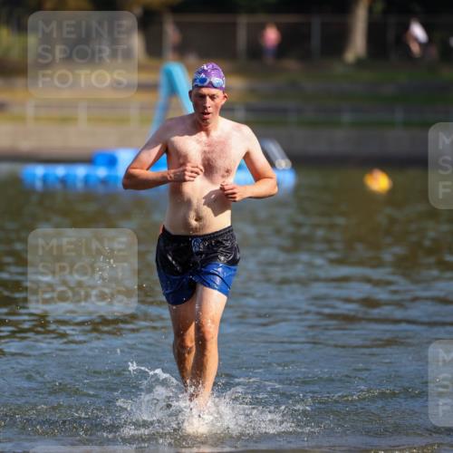 08.09.2024 - Stadtparktriathlon Michael Strokosch http://msf.ph/oto/7031450 08.09.2024 10:56:28 Schwimmen 482 meine-sportfotos.de