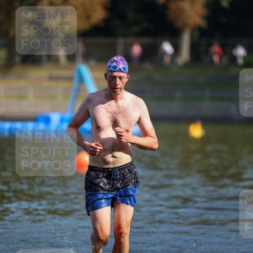 08.09.2024 - Stadtparktriathlon Michael Strokosch http://msf.ph/oto/7031455 08.09.2024 10:56:29 Schwimmen 482 meine-sportfotos.de