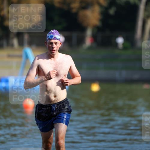 08.09.2024 - Stadtparktriathlon Michael Strokosch http://msf.ph/oto/7031458 08.09.2024 10:56:29 Schwimmen 482 meine-sportfotos.de