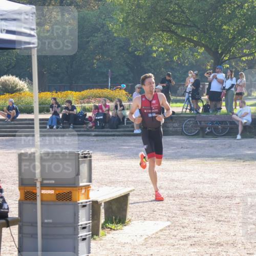 08.09.2024 - Stadtparktriathlon Luisa Fischer http://msf.ph/oto/7031467 08.09.2024 09:37:45 Ziel 33 meine-sportfotos.de