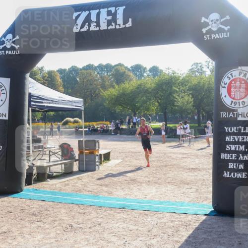 08.09.2024 - Stadtparktriathlon Luisa Fischer http://msf.ph/oto/7031477 08.09.2024 09:37:46 Ziel 33 meine-sportfotos.de