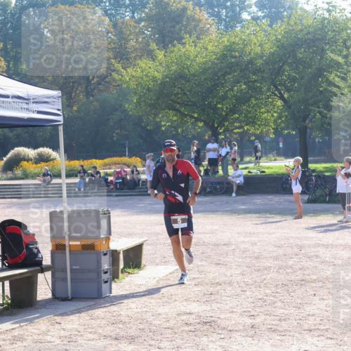 08.09.2024 - Stadtparktriathlon Luisa Fischer http://msf.ph/oto/7031504 08.09.2024 09:37:52 Ziel 5, 33 meine-sportfotos.de
