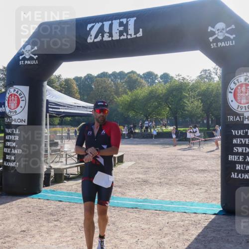 08.09.2024 - Stadtparktriathlon Luisa Fischer http://msf.ph/oto/7031516 08.09.2024 09:37:55 Ziel 5 meine-sportfotos.de