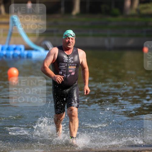08.09.2024 - Stadtparktriathlon Michael Strokosch http://msf.ph/oto/7031519 08.09.2024 10:59:31 Schwimmen 528 meine-sportfotos.de