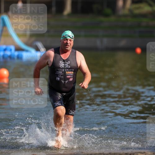 08.09.2024 - Stadtparktriathlon Michael Strokosch http://msf.ph/oto/7031520 08.09.2024 10:59:31 Schwimmen 528 meine-sportfotos.de