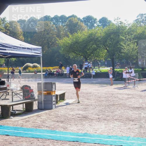 08.09.2024 - Stadtparktriathlon Luisa Fischer http://msf.ph/oto/7031522 08.09.2024 09:38:00 Ziel 5, 19 meine-sportfotos.de